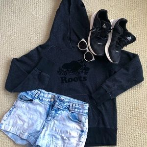 Roots black hoodie